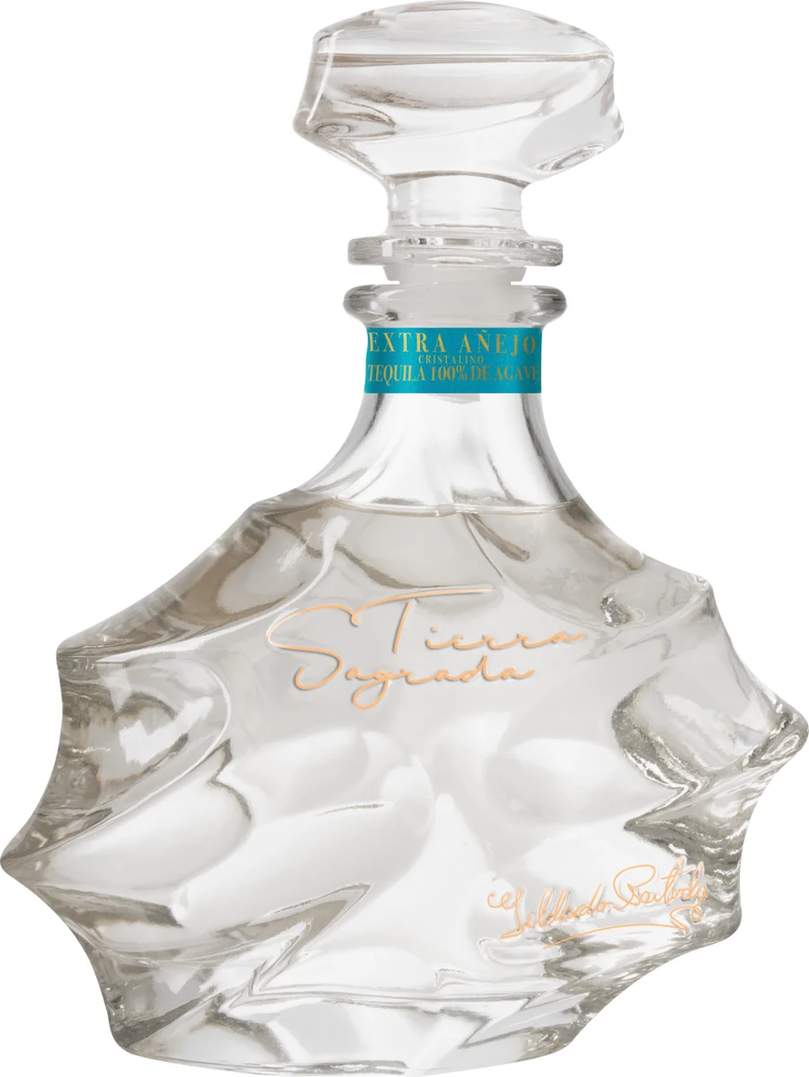 Bottle of Tierra Sagrada Extra Añejo Cristalino