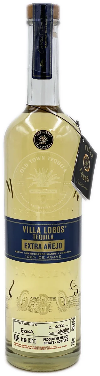 Bottle of Villa Lobos Extra Añejo