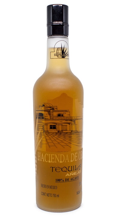 Bottle of Hacienda de Oro Añejo