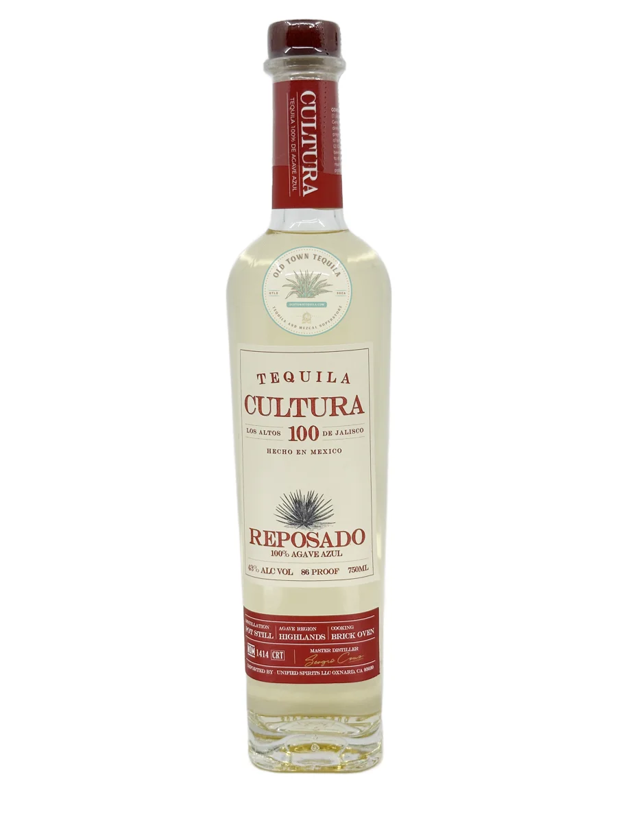 Bottle of Cultura 100 Reposado